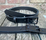 Plain leather 19mm or 25mm wide belt with matt black zinc buckle. Choice of 13 colours 121Z BK