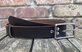 Plain leather 19mm or 25mm wide belt with chrome plated zinc buckle. Choice of 13 colours 121Z