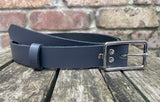 Plain leather 19mm or 25mm wide belt with chrome plated zinc buckle. Choice of 13 colours 121Z