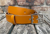 Plain leather 30mm wide belt with nickel plated steel buckle. Choice of 13 colours 685B