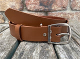 Plain leather 30mm wide belt with nickel plated steel buckle. Choice of 13 colours 685B