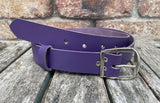 Plain leather 30mm wide belt with nickel plated steel buckle. Choice of 13 colours 685B