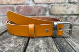 Plain leather 19mm or 25mm wide belt with nickle plated steel buckle. Choice of 13 colours 685C