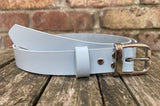 Plain leather 19mm or 25mm wide belt with nickle plated steel buckle. Choice of 13 colours 685C