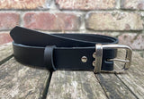 Plain leather 19mm or 25mm wide belt with nickle plated steel buckle. Choice of 13 colours 685C