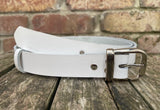 Plain leather 19mm or 25mm wide belt with nickle plated steel buckle. Choice of 13 colours 685C