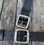 Plain leather 38mm wide belt with pewter double roller buckle. Choice of 13 colours 852