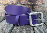 Plain leather 38mm wide belt with pewter double roller buckle. Choice of 13 colours 852