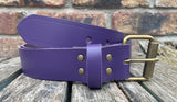 Plain leather 19mm-50mm wide belt with antique brass look single roller buckle. Choice of 13 colours