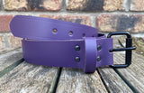 Plain leather 19mm-50mm wide belt with black single roller buckle. Choice of 13 colours