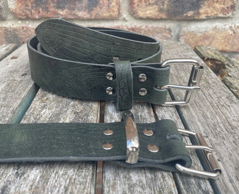 Green crocodile skin look buffalo leather belt & nickel plated Steel roller buckle. Choice of width