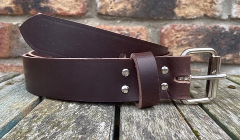 Brown buffalo plain leather belt & nickel plated steel roller buckle, Choice of Widths.