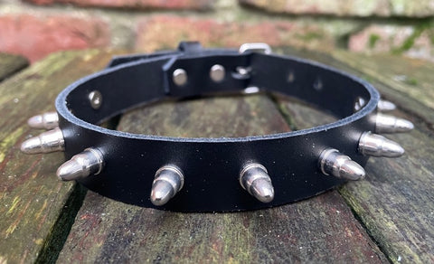 Bullet stud leather choker approx 19mm wide. Choice of 13 colours.