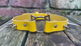 Spiked cat head ring leather choker approx 19mm wide. Choice of 13 colours and spike size.