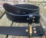 Plain leather 19mm-50mm wide Chicago screw belt with brass plated screws. Choice of 13 colours.