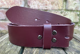 Plain leather 19mm-50mm wide Chicago screw belt with black steel screws. Choice of 13 colours.