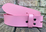 Plain leather 19mm-50mm wide Chicago screw belt with black steel screws. Choice of 13 colours.