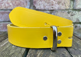 Plain leather 19mm-50mm wide Chicago screw belt with nickle plated steel screws. Choice of 13 colours.