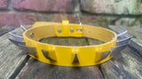 Claw spike leather choker approx 19mm wide. Choice of spikes and 13 colours.