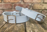 Buckle leather choker 19mm or 25mm wide. Choice of 13 colours.