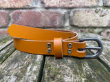 Plain leather 19mm wide belt with antique silver look zinc buckle. Choice of 13 colours PH75364