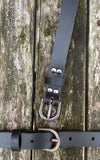 Plain leather 19mm wide belt with antique silver look zinc buckle. Choice of 13 colours PH75364