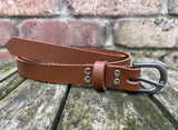 Plain leather 19mm wide belt with antique silver look zinc buckle. Choice of 13 colours PH75364