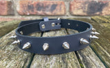 Spiked leather choker 1/2" to 2" spikes approx 19mm wide. Choice of 13 colours.