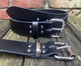 Plain leather 19mm-50mm wide belt with heavy duty nickel plated steel roller buckle. Choice of 13 colours
