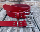 Plain leather 30mm wide belt with brushed nickel zinc buckle. Choice of 13 colours Z2498