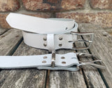 Plain leather 30mm wide belt with brushed nickel zinc buckle. Choice of 13 colours Z2498