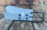 Plain leather 30mm wide belt with gunmetal buckle. Choice of 13 colours Z6724