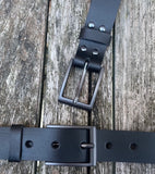 Plain leather belt with gunmetal buckle. 30mm wide choice of colour Z6724