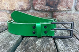 Plain leather 30mm wide belt with gunmetal buckle. Choice of 13 colours Z6724