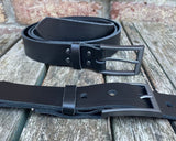 Plain leather 30mm wide belt with gunmetal buckle. Choice of 13 colours Z6724