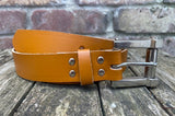 Plain leather 30mm wide belt with metal nuts & bolt buckle. Choice of 13 colours