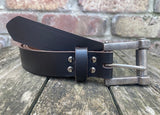Plain leather 30mm wide belt with metal nuts & bolt buckle. Choice of 13 colours