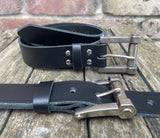 Plain leather 30mm wide belt with metal nuts & bolt buckle. Choice of 13 colours