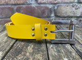 Plain leather 30mm wide belt with metal nuts & bolt buckle. Choice of 13 colours