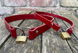 Front locking leather choker 10mm or 19mm wide. Choice of 13 colours.